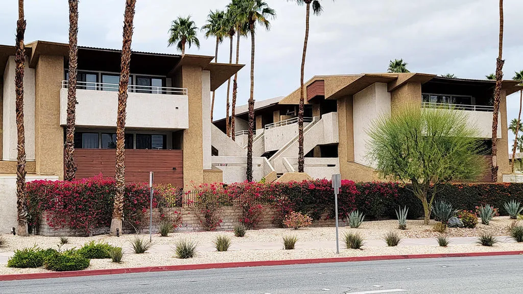 467 S Calle El Segundo D20, Palm Springs, California 92262 home-pic-46